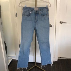 Everlane frayed jeans. size 27.